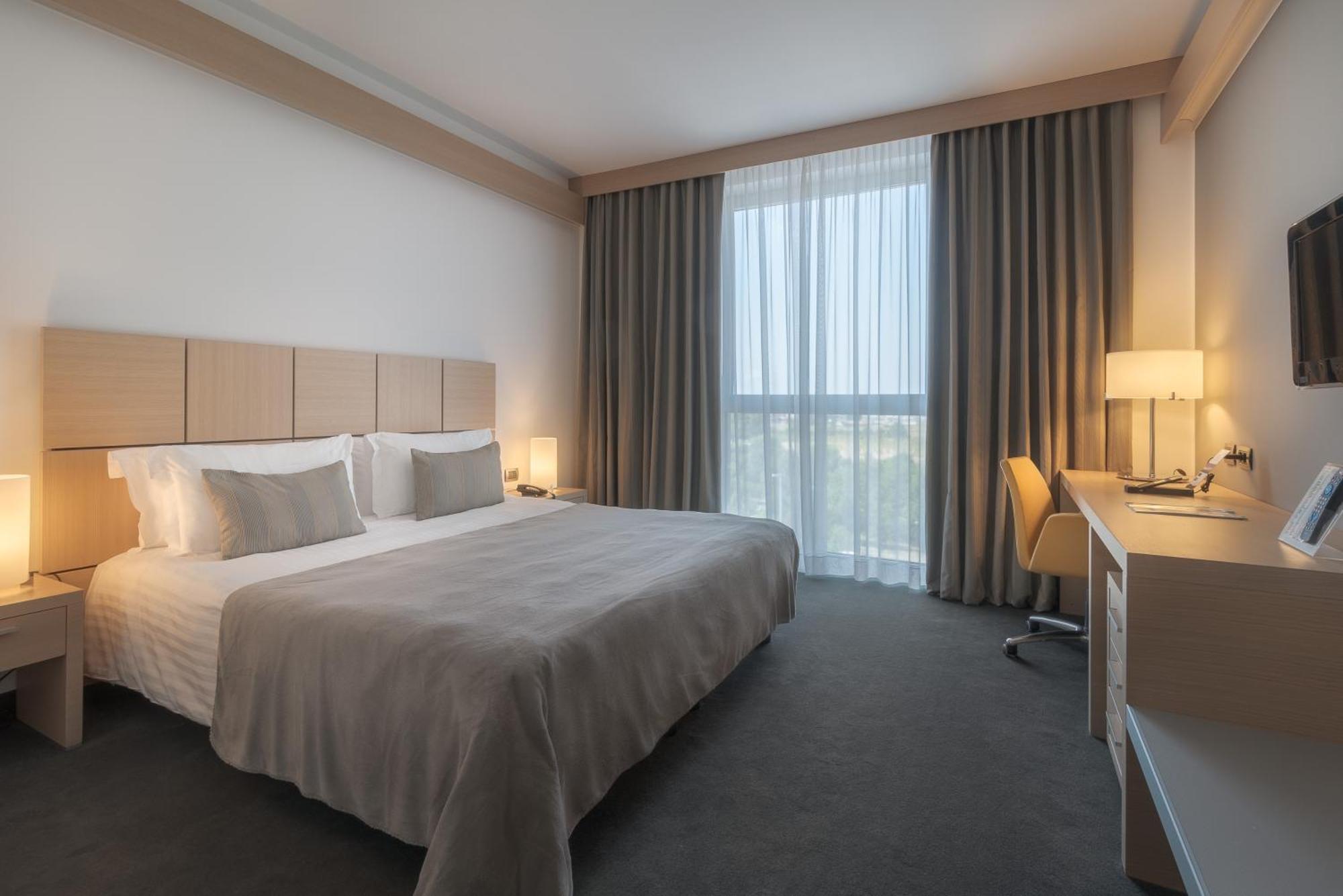 Domina Milano Fiera Hotel Novate Milanese