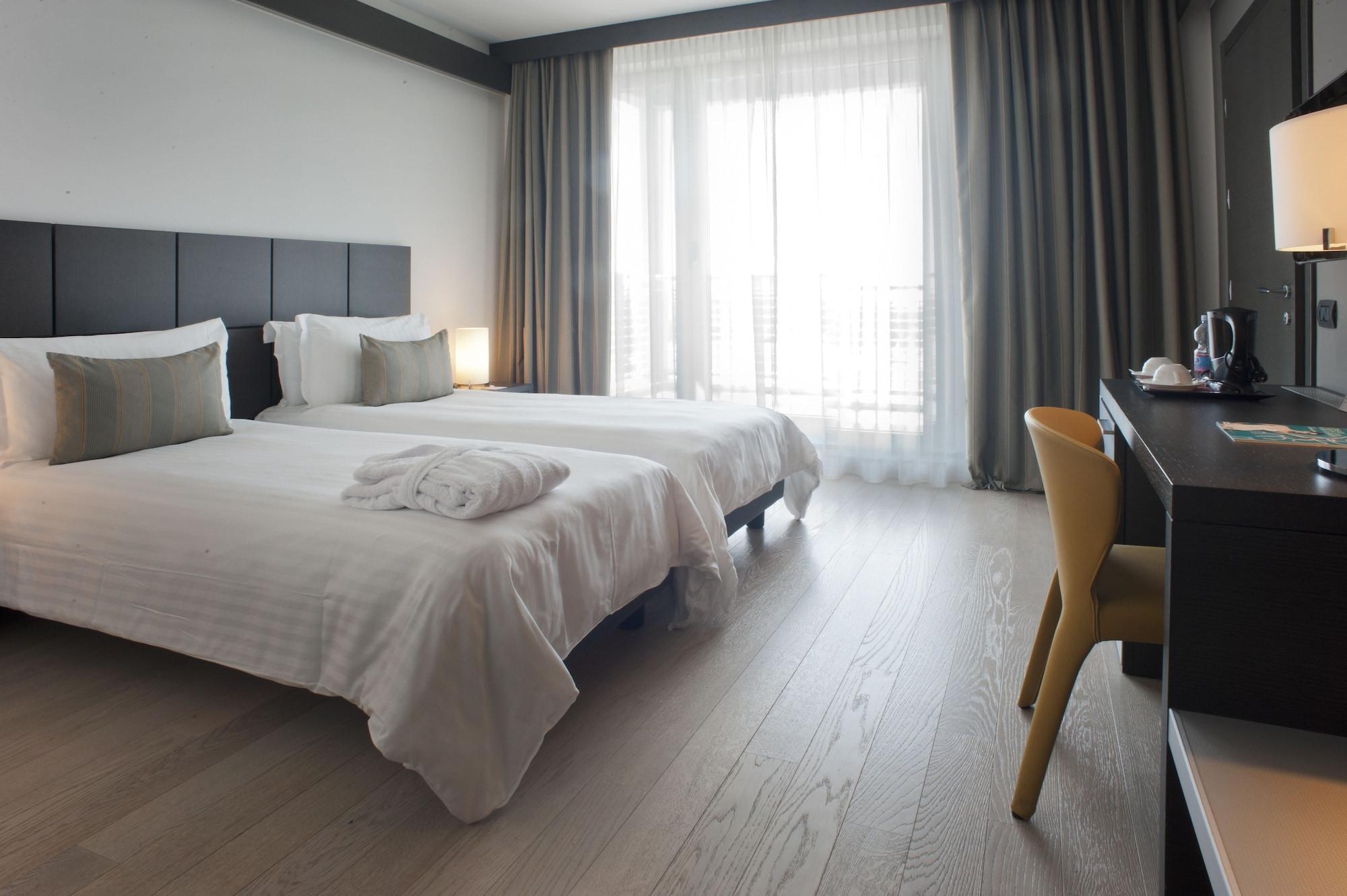 Hotel Domina Milano Fiera 4*